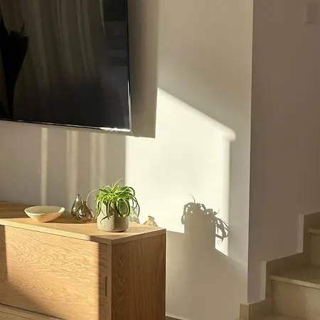 Lemon Tree New 3 Bedroom -bbq-office Tremithúsza