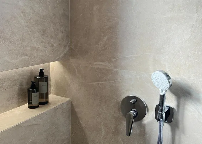 Semesterbostad Lemon Tree New 3 Bedroom -bbq-office Trimitusa