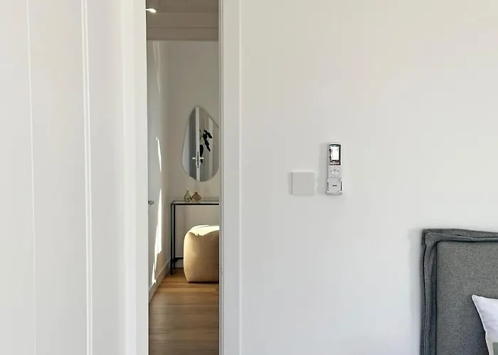 Semesterbostad Lemon Tree New 3 Bedroom -bbq-office *